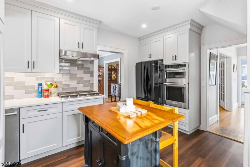 2 Longview Terrace Morristown, NJ 07960 - Photo 16 of 27