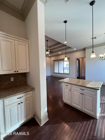 $2,450 | 100 Birchview Drive, Broussard, LA 70518