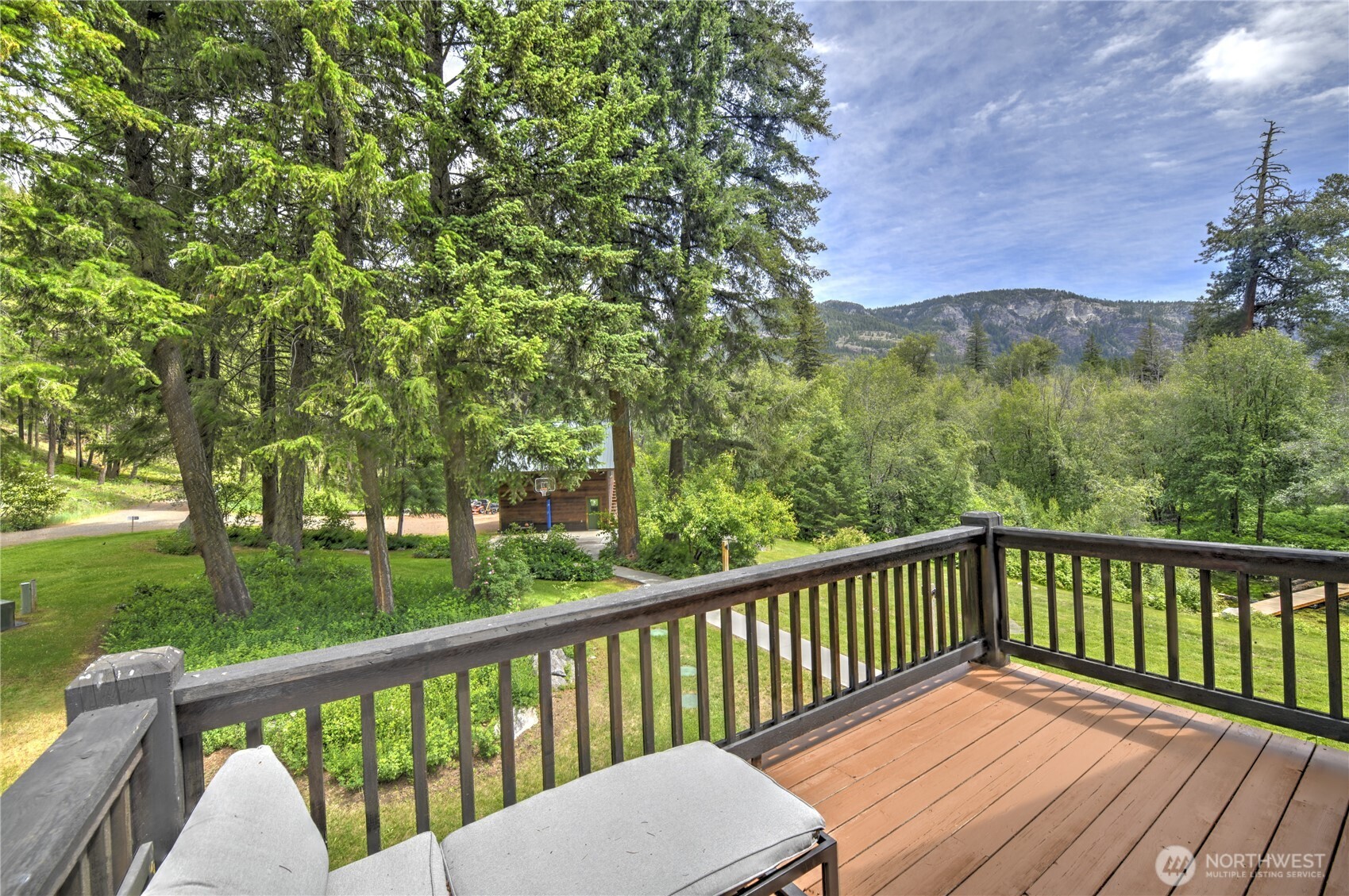 19 2 Rivers Road Mazama, WA 98833 - Photo 23 of 40 a view of a two chairs in roof deck