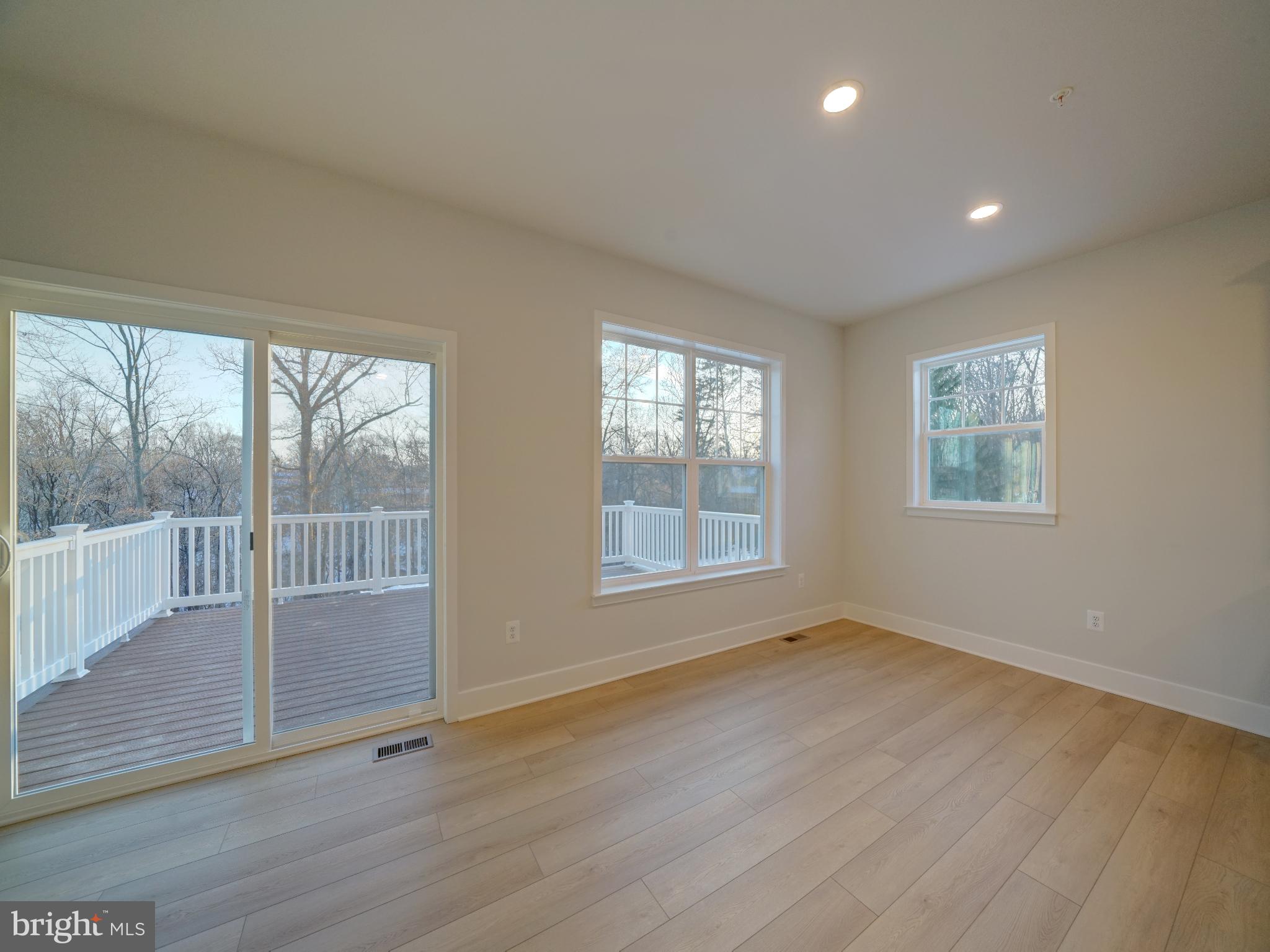 9437 Fairview Avenue Laurel, MD 20723 - Photo 12 of 83