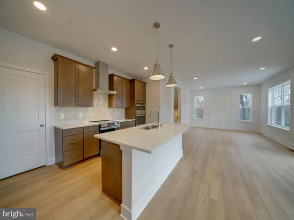 $900,000 | 9437 Fairview Avenue, Laurel, MD 20723
