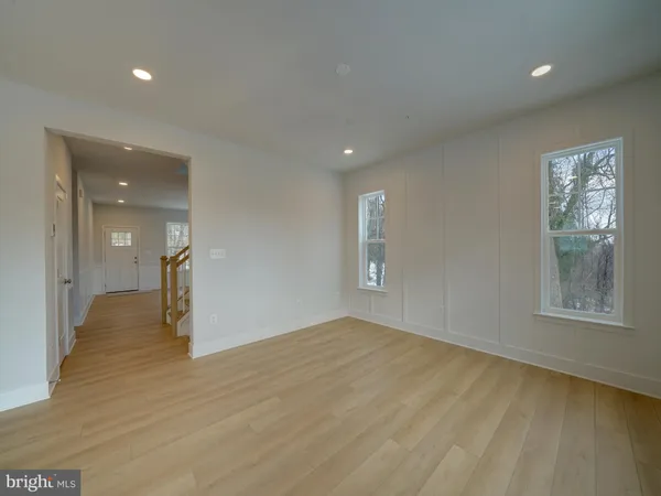 $900,000 | 9437 Fairview Avenue, Laurel, MD 20723