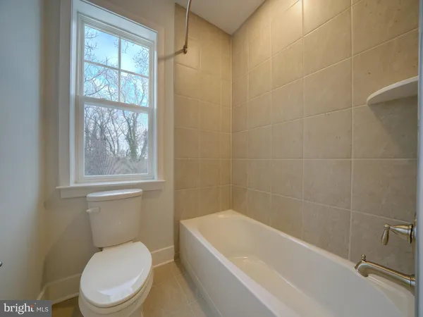 $900,000 | 9437 Fairview Avenue, Laurel, MD 20723