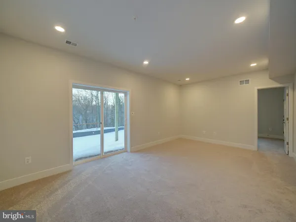$900,000 | 9437 Fairview Avenue, Laurel, MD 20723