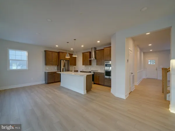 $900,000 | 9437 Fairview Avenue, Laurel, MD 20723