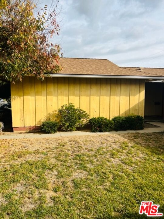 1706 East Edom Street Carson, CA 90746 - Photo 4 of 6 a view of a swimming pool and an outdoor space