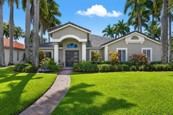 $915,000 | 15822 Cypress Park Drive, Wellington, FL 33414