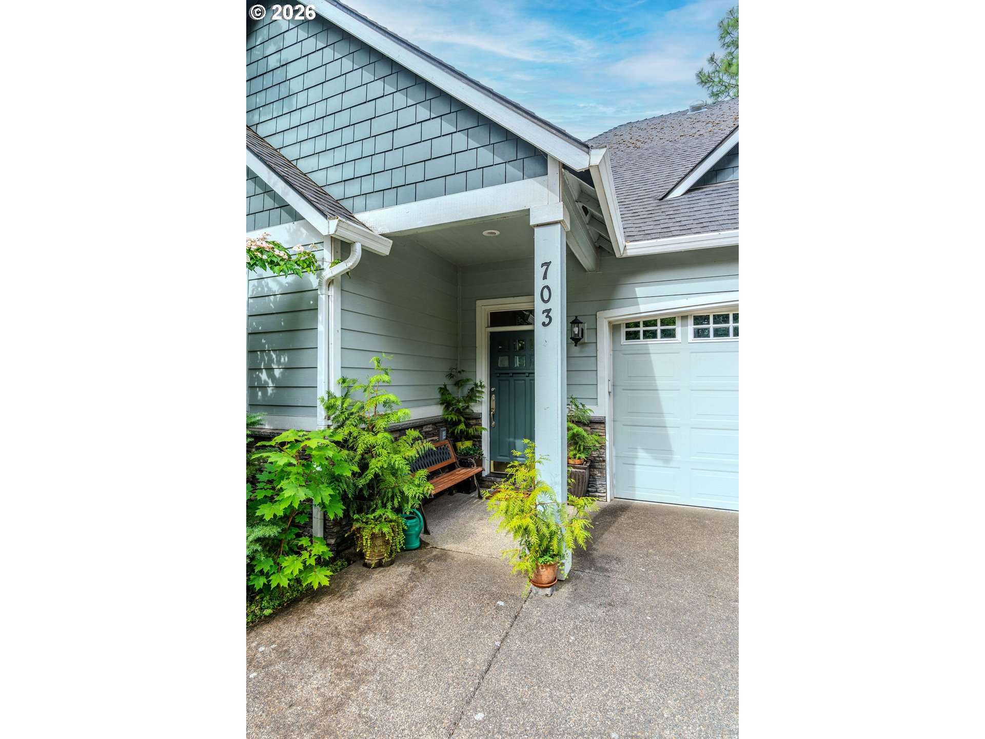 703 Southeast Anderson Lane Gresham, OR 97080 - Photo 3 of 33