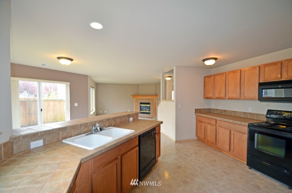 3731 154th Place Southeast Bothell, WA 98012 - Photo 7 of 15
