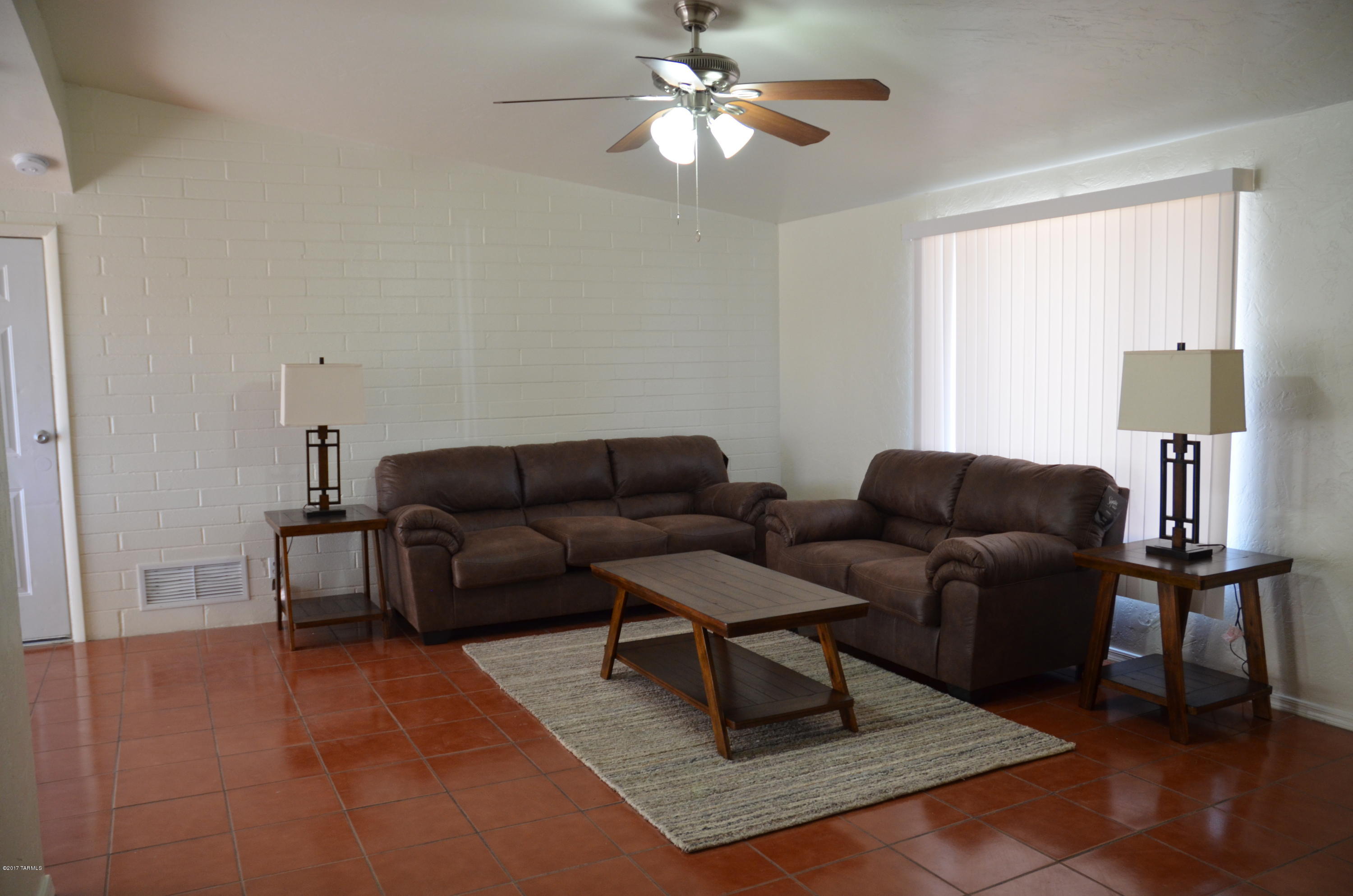 2021 West Saxony Road Tucson, AZ 85713 - Photo 9 of 22
