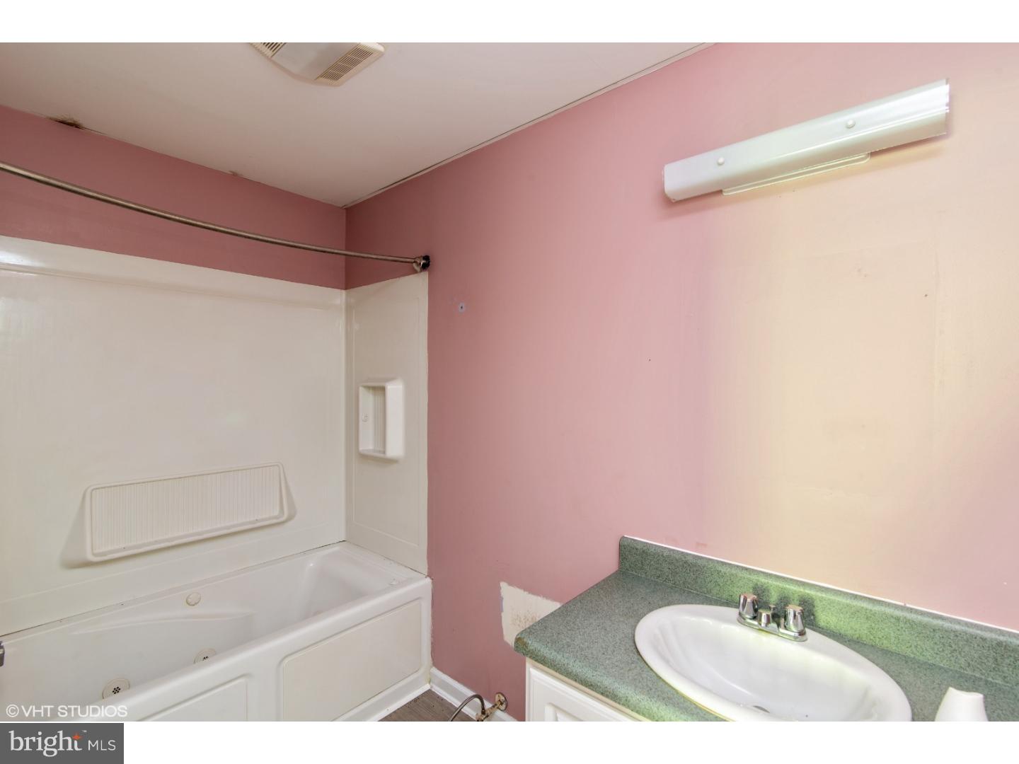246 Vineyard Road Atco, NJ 08004 - Photo 16 of 25 Gallery Image 16