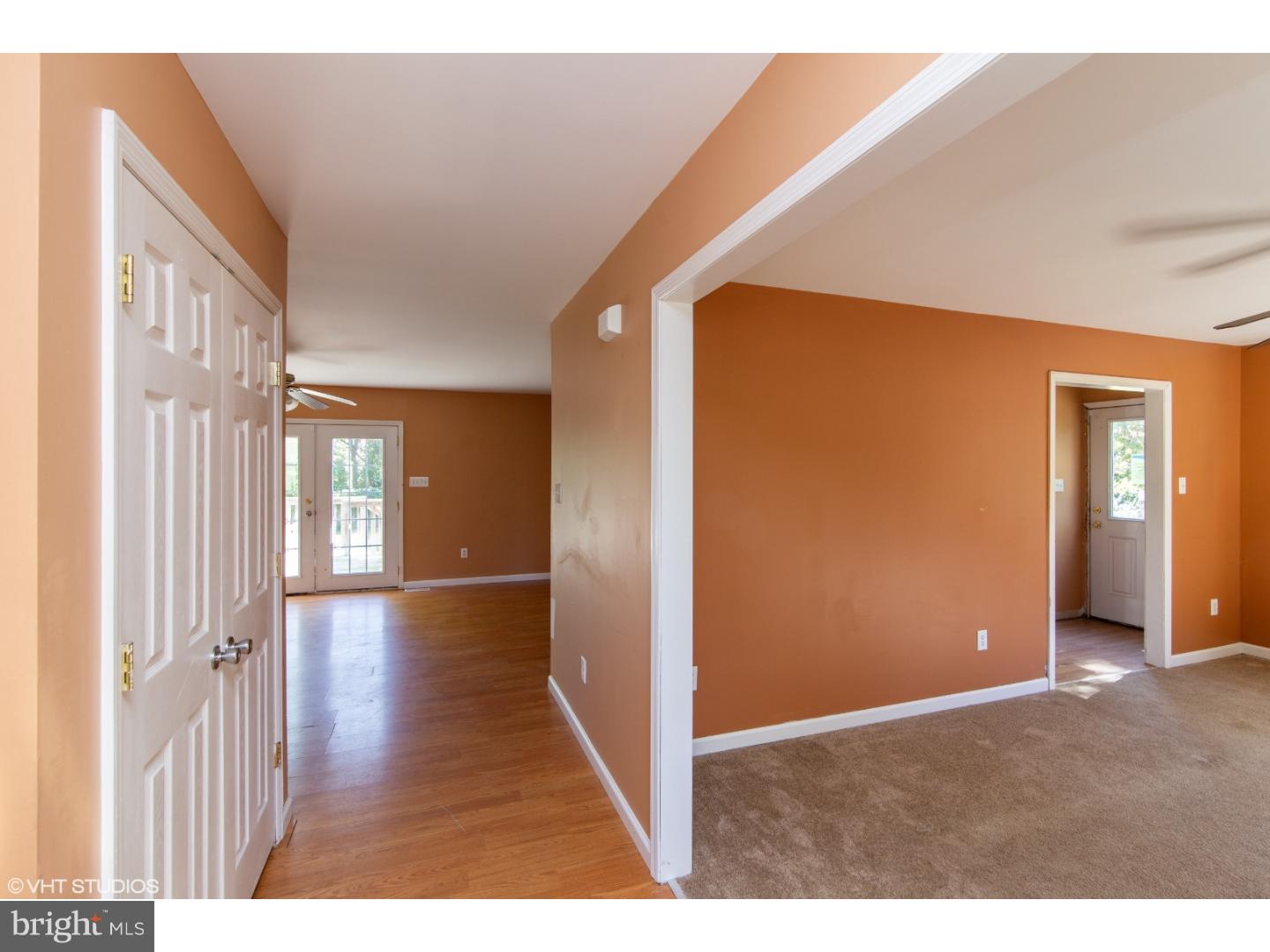 246 Vineyard Road Atco, NJ 08004 - Photo 3 of 25 Gallery Image 3