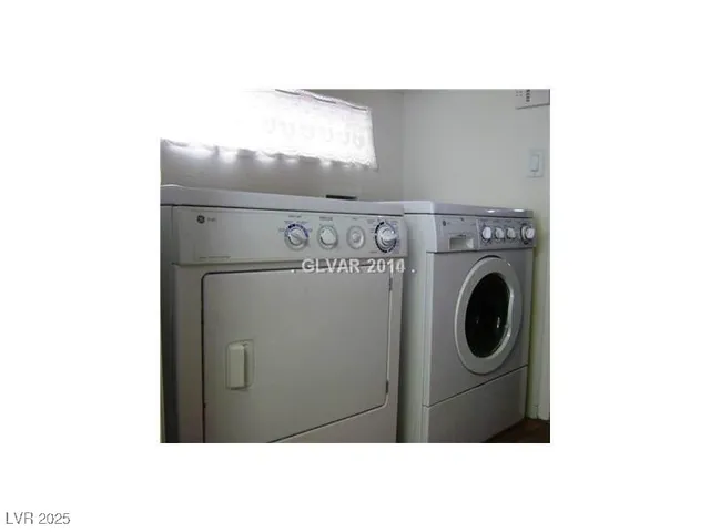 $2,175 | 7563 Spindrift Tide Court, Las Vegas, NV 89139