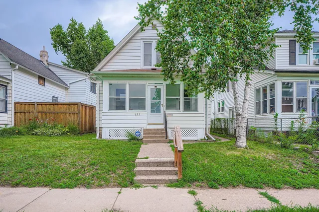 $234,900 | 595 Hawthorne Avenue East, St. Paul, MN 55130