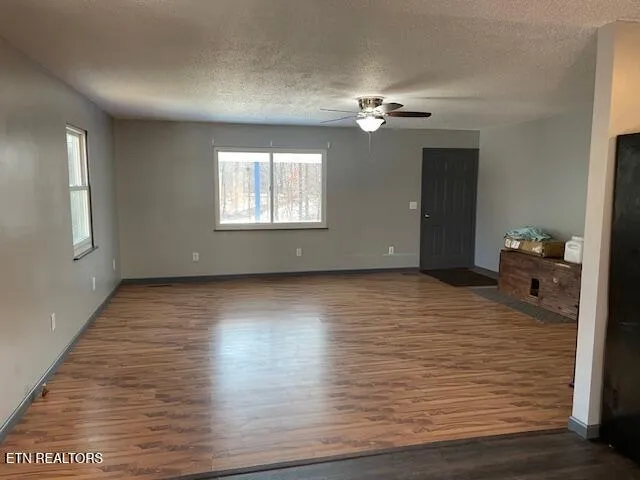 $249,900 | 125 Walnut Lane, Oneida, TN 37841