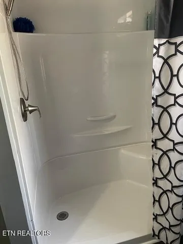 $249,900 | 125 Walnut Lane, Oneida, TN 37841