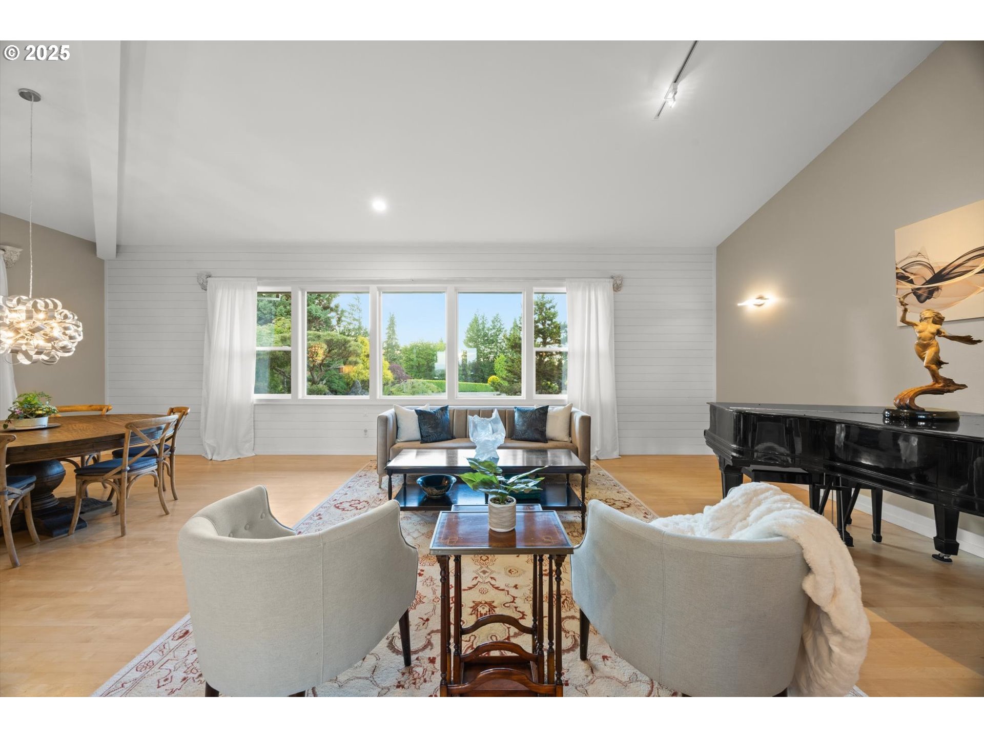800 Rosemont Road West Linn, OR 97068 - Photo 19 of 48 a living room with furniture and a large window