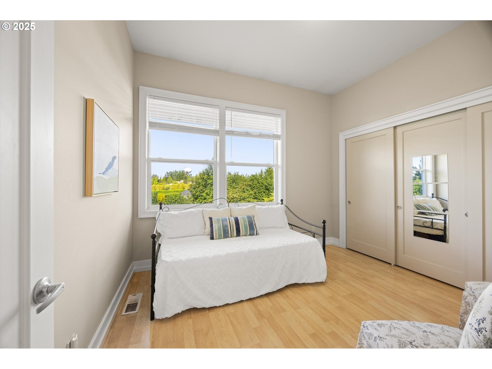 800 Rosemont Road West Linn, OR 97068 - Photo 30 of 48 a living room with furniture and a large window