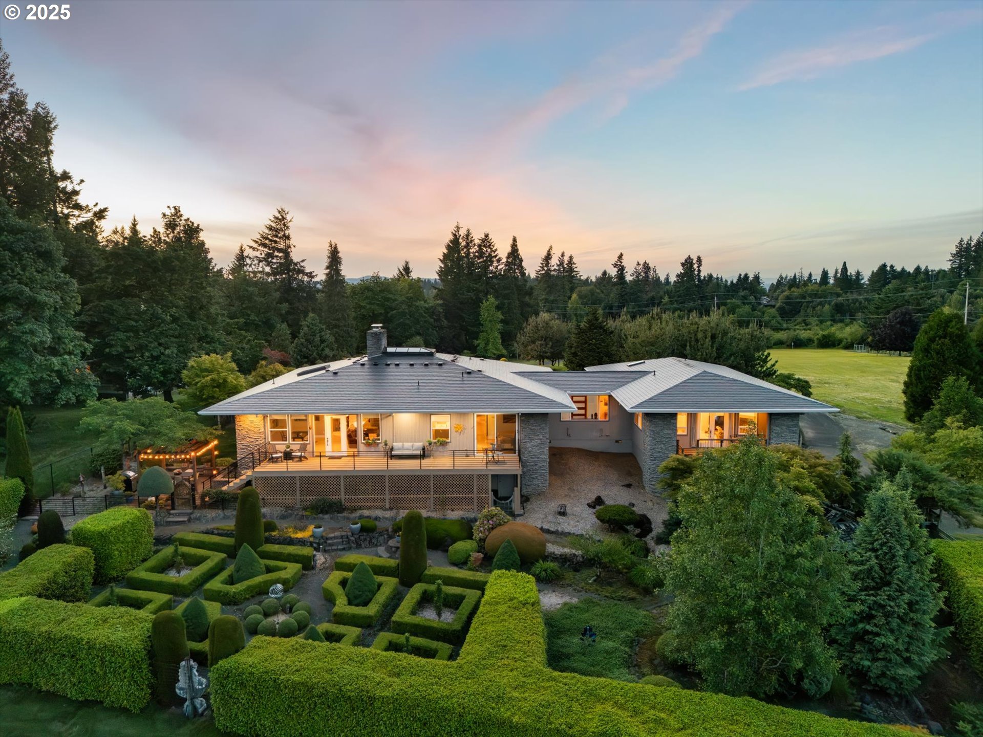 800 Rosemont Road West Linn, OR 97068 - Photo 39 of 48 an aerial view of a house