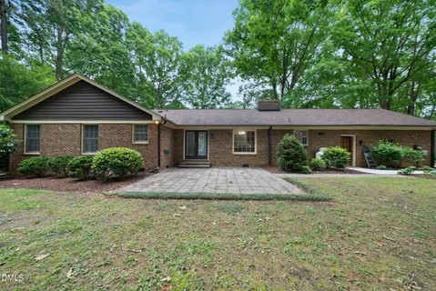 $575,000 | 3404 Timberwood Court, Raleigh, NC 27606