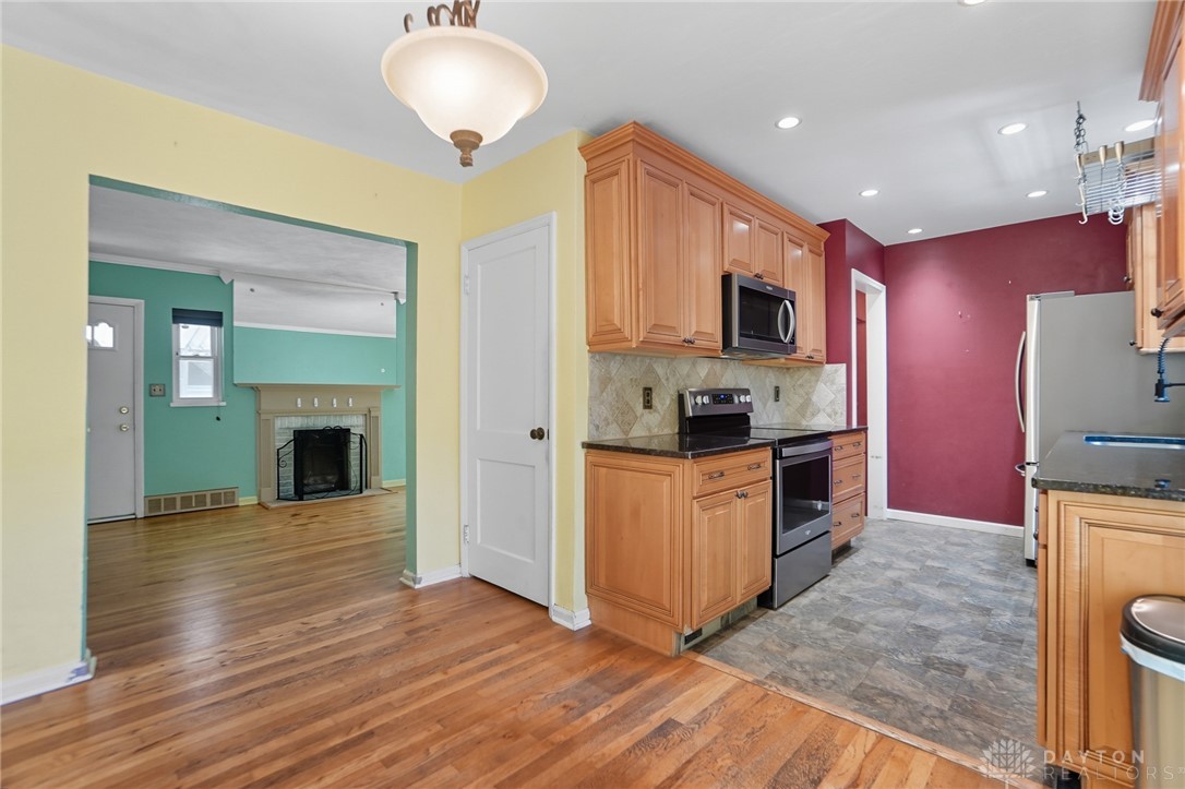 229 South Bromfield Road Kettering, OH 45429 - Photo 15 of 57