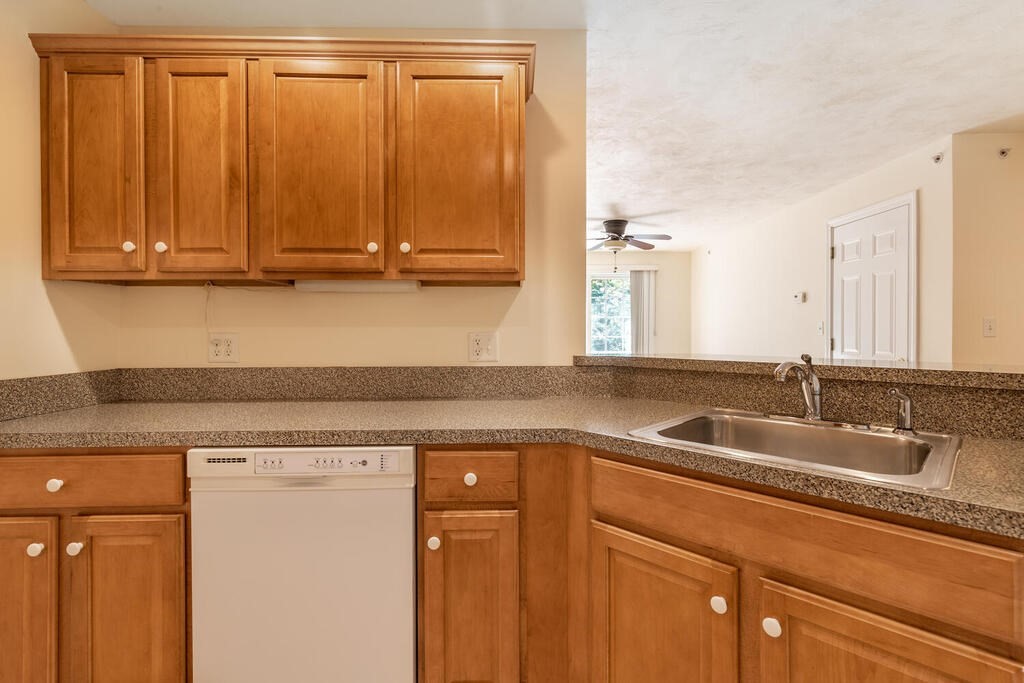 237 Salem Street, Unit 6 Reading, MA 01867 - Photo 17 of 30