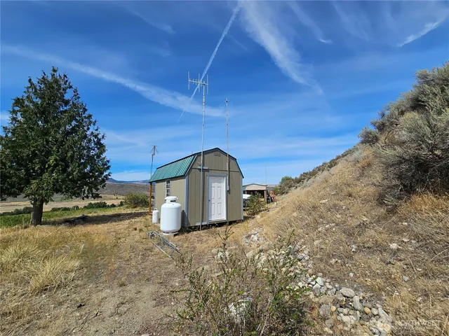 a view of mountain view with mountains