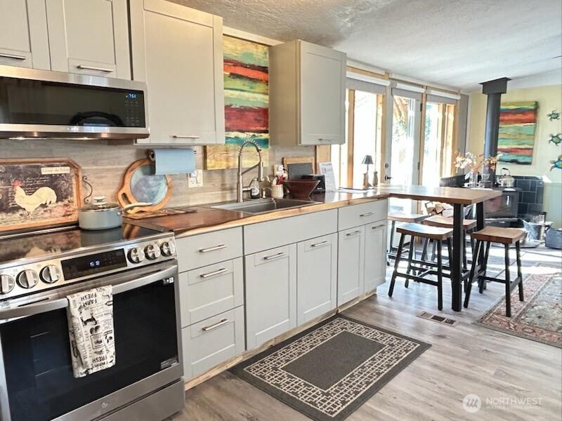 14 Bridgeview Road Tonasket, WA 98855 - Photo 5 of 28