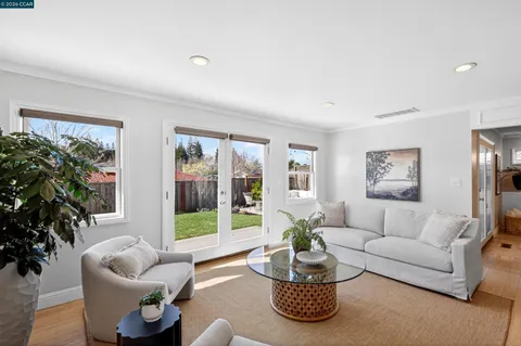 $1,649,000 | 19 Lance Court, Moraga, CA 94556