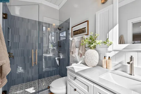 $1,649,000 | 19 Lance Court, Moraga, CA 94556