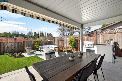 $1,649,000 | 19 Lance Court, Moraga, CA 94556