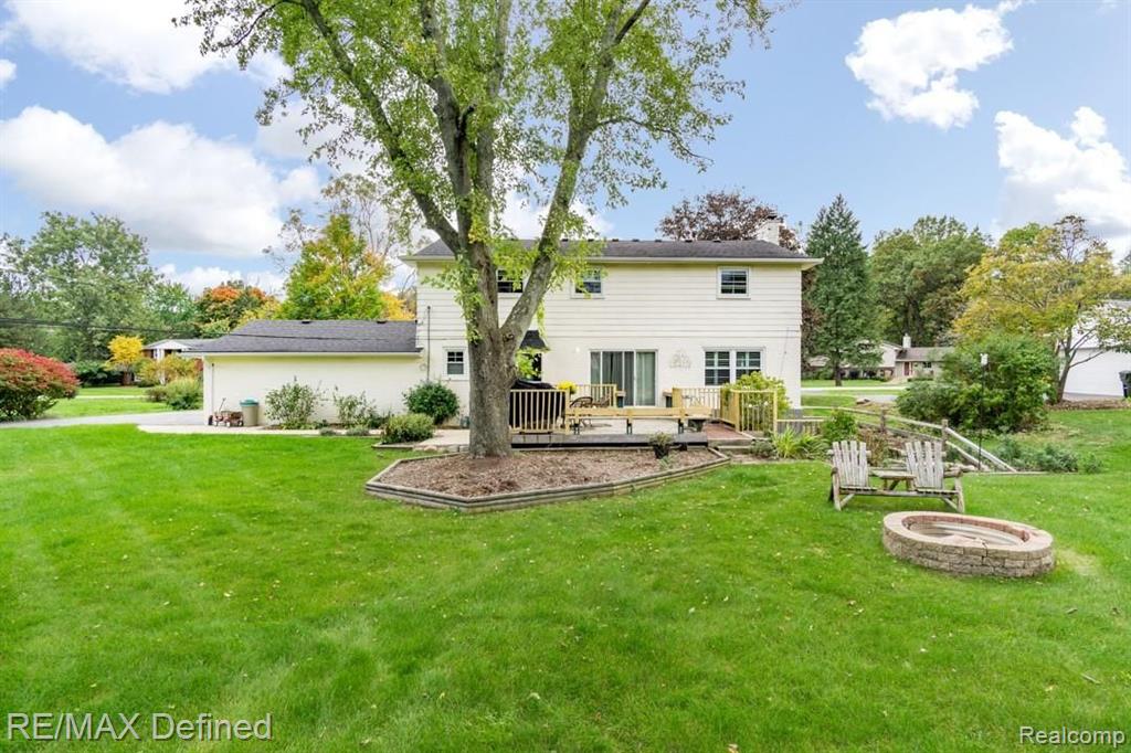 498 Willow Tree Lane Rochester Hills, MI 48306 - Photo 37 of 39
