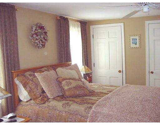 5 McGregory Road Sturbridge, MA 01566 - Photo 14 of 24