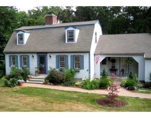5 McGregory Road Sturbridge, MA 01566 - Photo 2 of 24