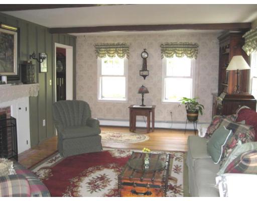 5 McGregory Road Sturbridge, MA 01566 - Photo 7 of 24
