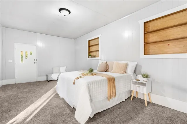 $189,900 | 111 Northeast Austin Street, Oak Grove, MO 64075