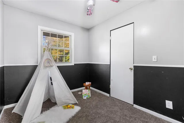 $189,900 | 111 Northeast Austin Street, Oak Grove, MO 64075