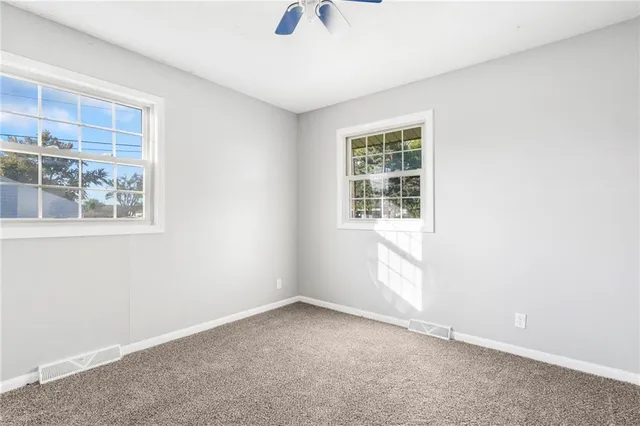 $189,900 | 111 Northeast Austin Street, Oak Grove, MO 64075