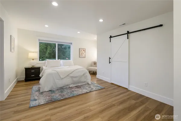 $880,000 | 20323 12th Drive Southeast, Bothell, WA 98012