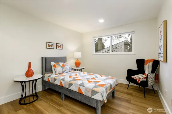 $880,000 | 20323 12th Drive Southeast, Bothell, WA 98012