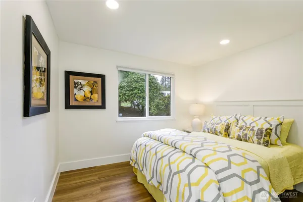 $880,000 | 20323 12th Drive Southeast, Bothell, WA 98012