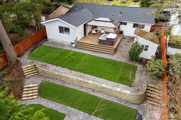 $880,000 | 20323 12th Drive Southeast, Bothell, WA 98012