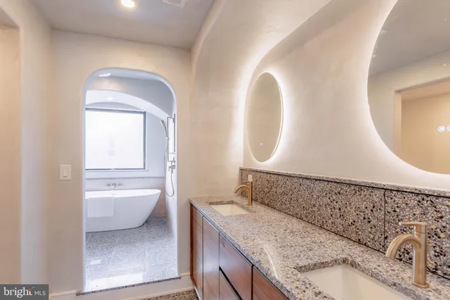 $1,399,000 | 1714 Montrose Street, Unit 4, Philadelphia, PA 19146