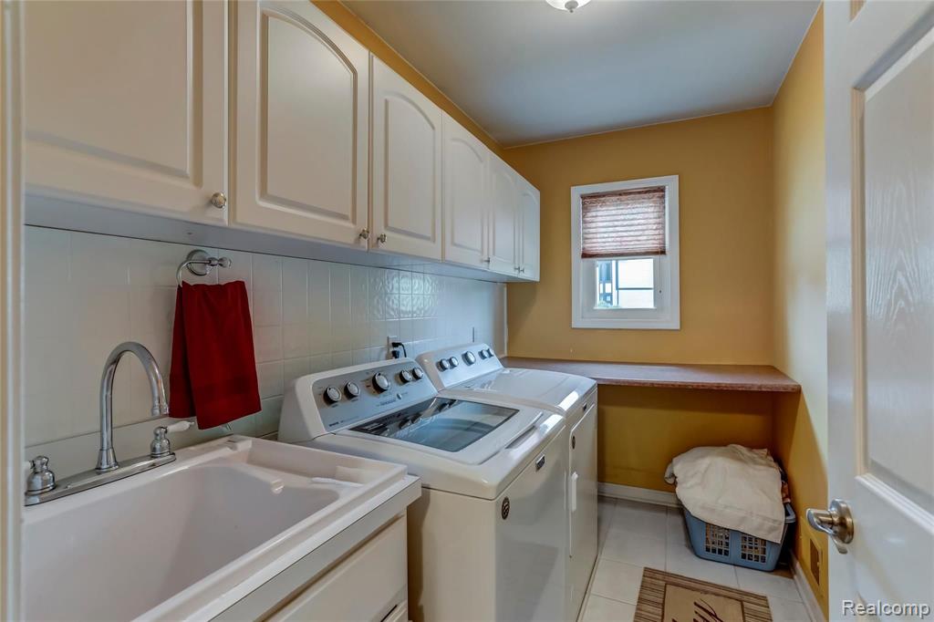 1781 South Shore Drive Rochester Hills, MI 48307 - Photo 18 of 40