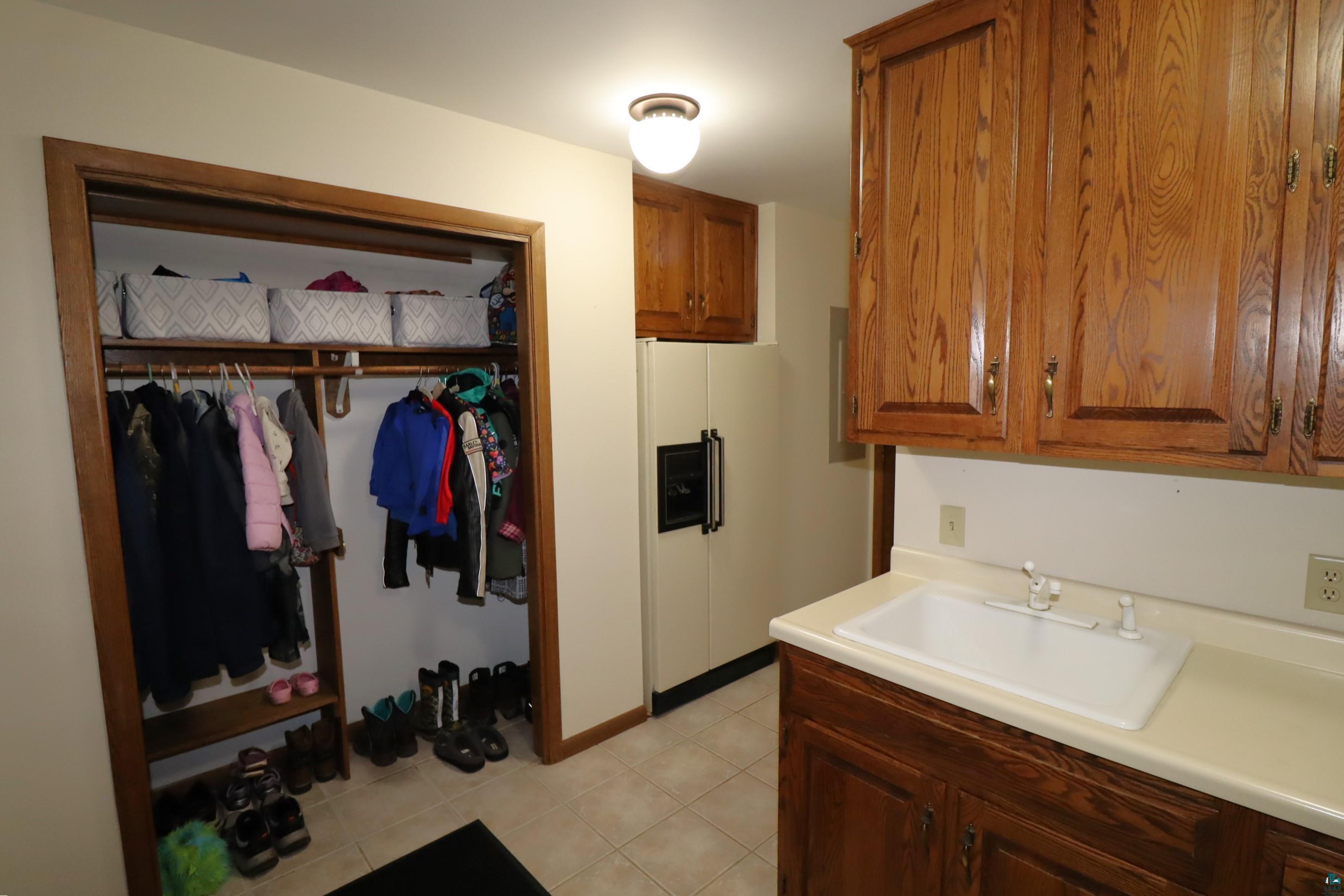 200 Maple Ridge Ashland, WI 54806 - Photo 32 of 40 Mudroom/Laundry Room