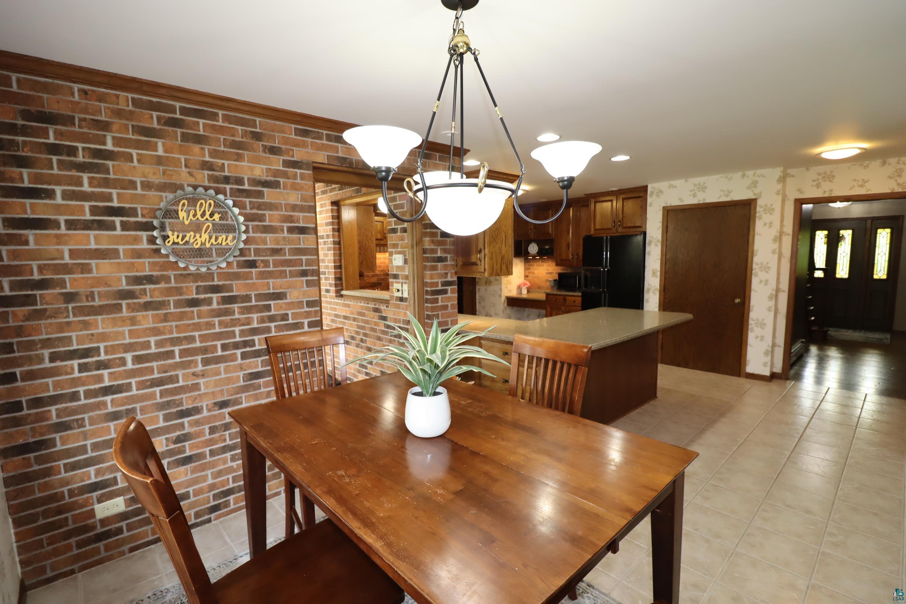 200 Maple Ridge Ashland, WI 54806 - Photo 9 of 40 DiningArea