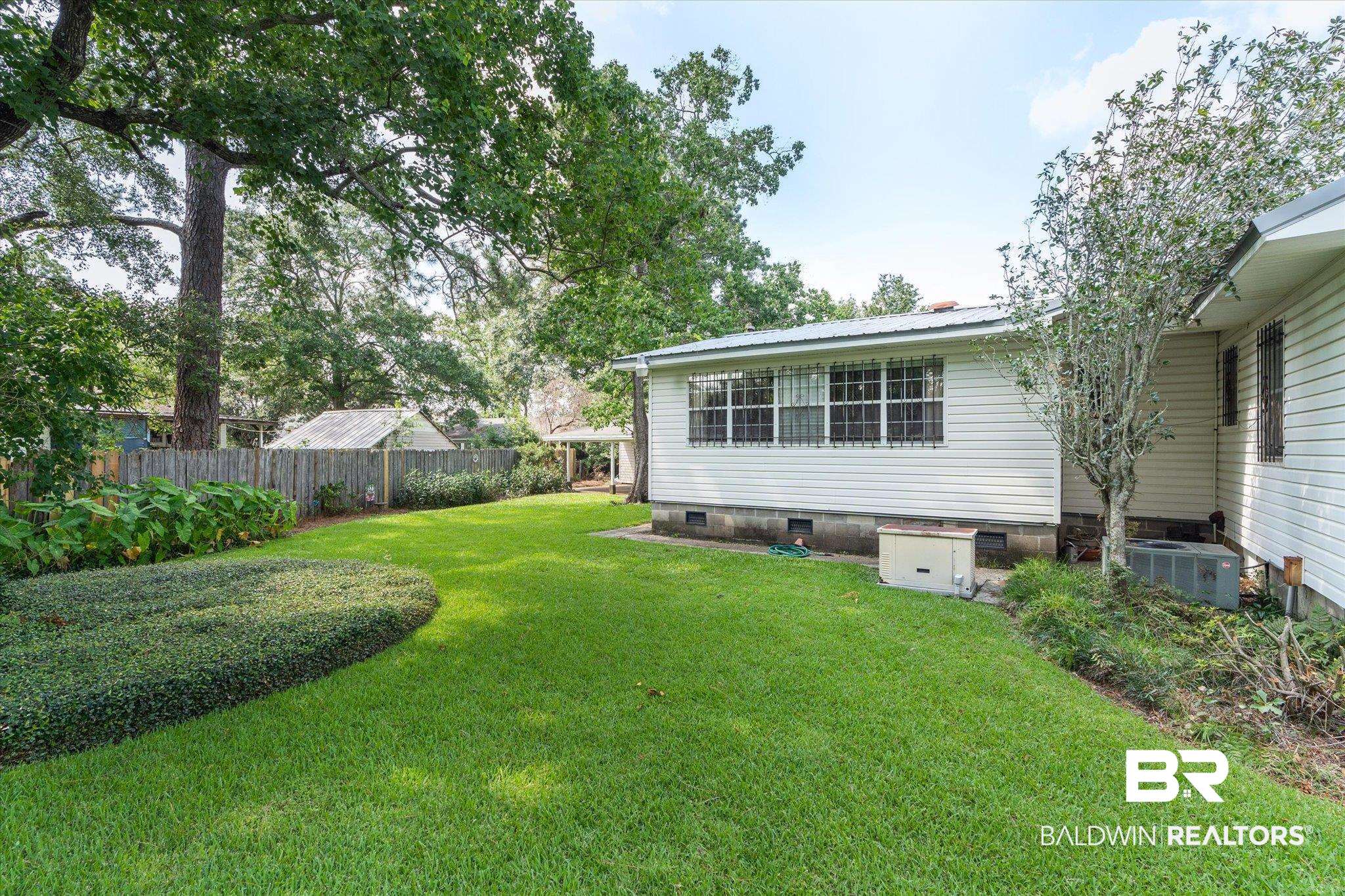 104 Paris Avenue Mobile, AL 36606 - Photo 18 of 20