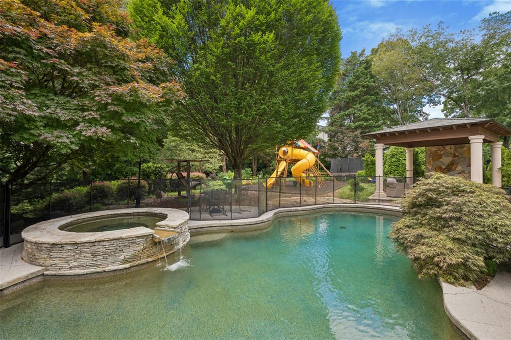 72 Blackland Road Northwest Atlanta, GA 30342 - Photo 112 of 137