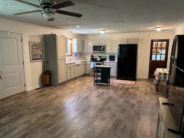 $195,000 | 2024 18th Highway, Medon, TN 38356