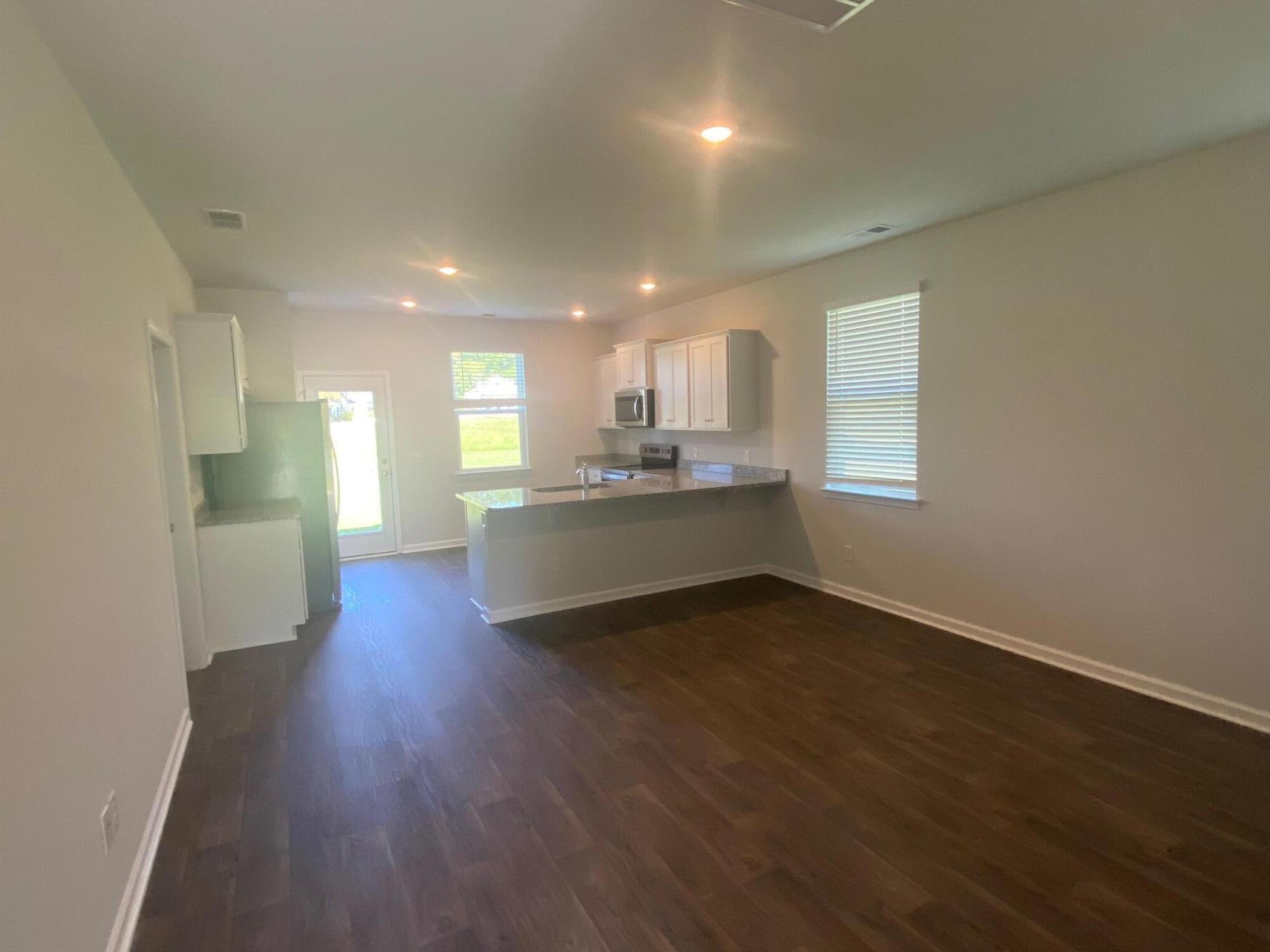 1064 Refuge Way Summerton, SC 29148 - Photo 5 of 22 IMG_3752